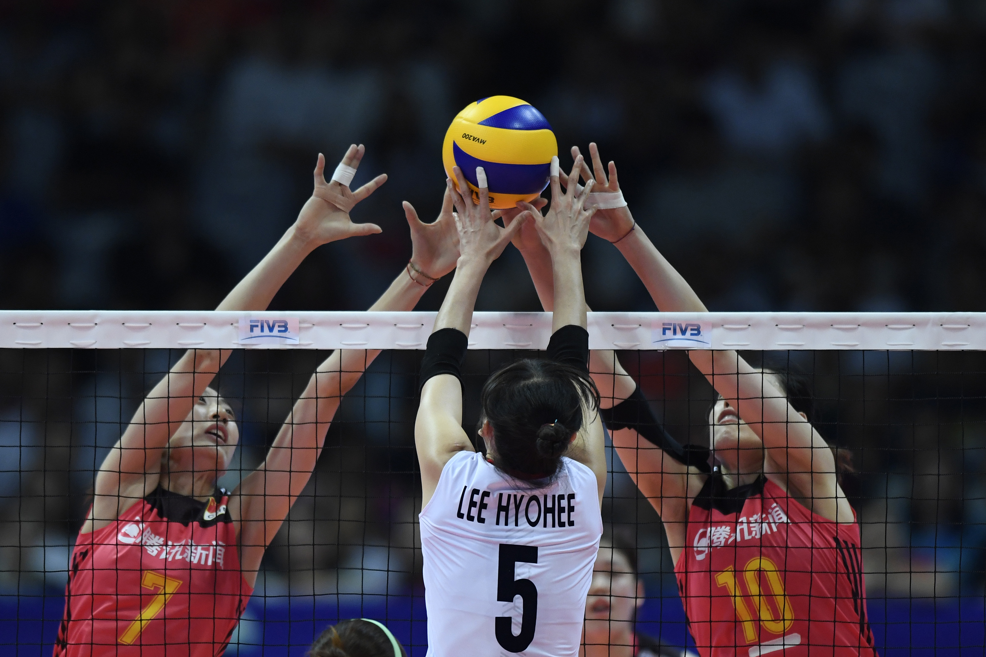 包含排球赛事精彩瞬间盘点,年度回顾震撼登场的词条 包含排球赛事精彩瞬间盘点,年度回顾震撼登场的词条