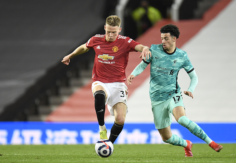 豪门对决!橄榄球上演世纪大战 豪门对决!橄榄球上演世纪大战