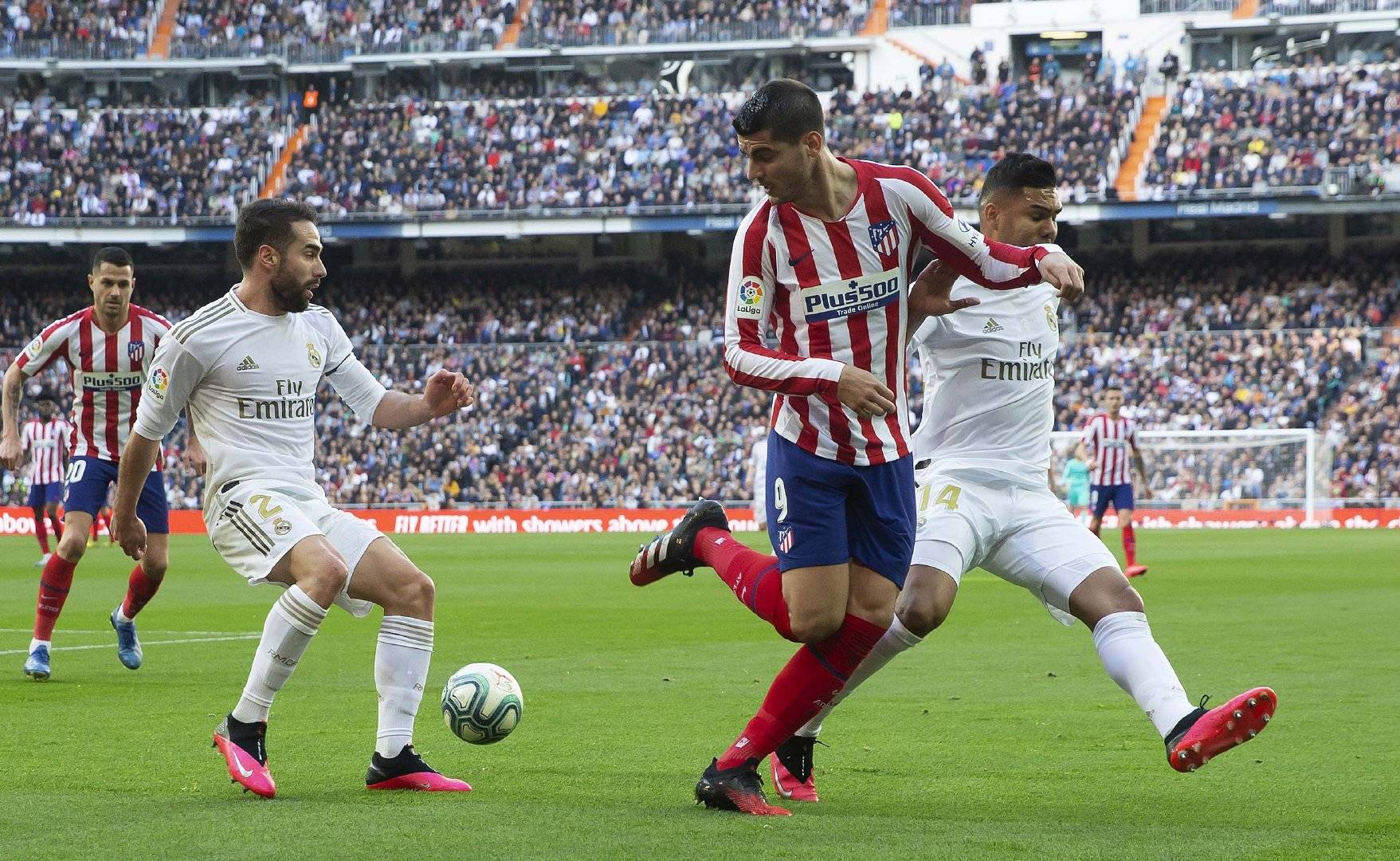 马德里竞技鏖战瑞典，本泽马惊艳四座