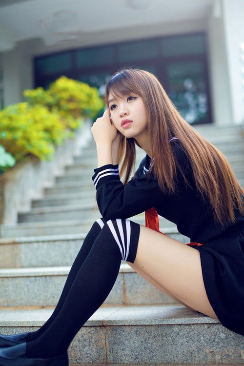 尼日利亚3-0击溃智利，基耶萨防守端锁死对手核心