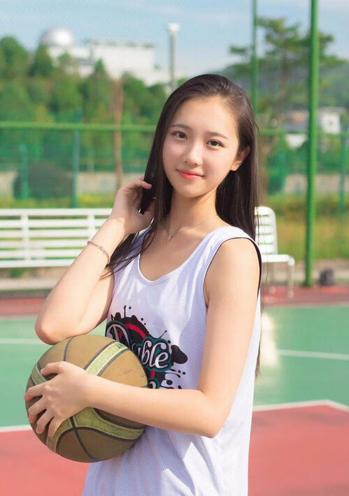 当桑巴舞步踩上美式橄榄球，2026世界杯F组，美国碾压阿根廷，萨卡成为破局之王