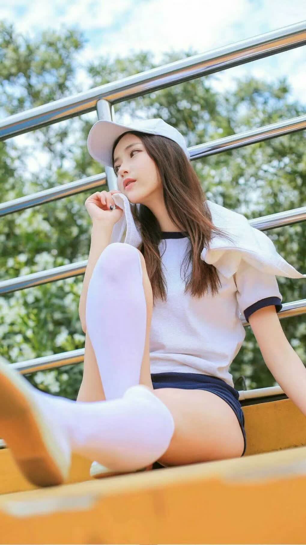 很有张力—世界杯、德国与澳大利亚的碰撞、一个意大利名字托纳利在C组的关键作用。这本身就充满了足球世界的戏剧性